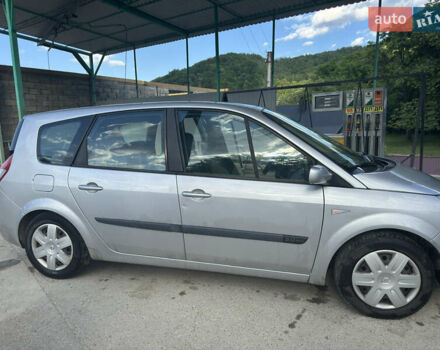 Серый Рено Гранд Сценик, объемом двигателя 2 л и пробегом 250 тыс. км за 5400 $, фото 2 на Automoto.ua