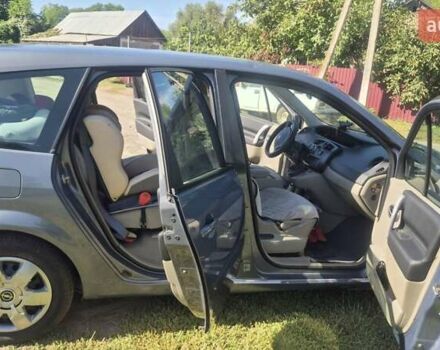 Сірий Рено Гранд Сценік, об'ємом двигуна 1.5 л та пробігом 180 тис. км за 5500 $, фото 1 на Automoto.ua