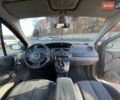 Серый Рено Гранд Сценик, объемом двигателя 1.6 л и пробегом 348 тыс. км за 4400 $, фото 10 на Automoto.ua