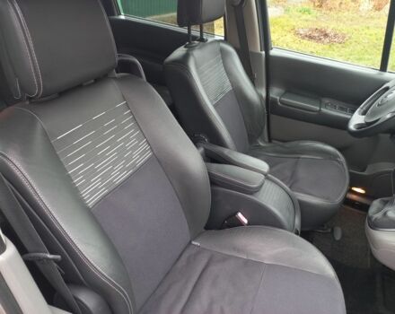 Серый Рено Гранд Сценик, объемом двигателя 1 л и пробегом 160 тыс. км за 4950 $, фото 13 на Automoto.ua