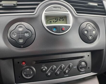 Серый Рено Гранд Сценик, объемом двигателя 1 л и пробегом 160 тыс. км за 4950 $, фото 18 на Automoto.ua