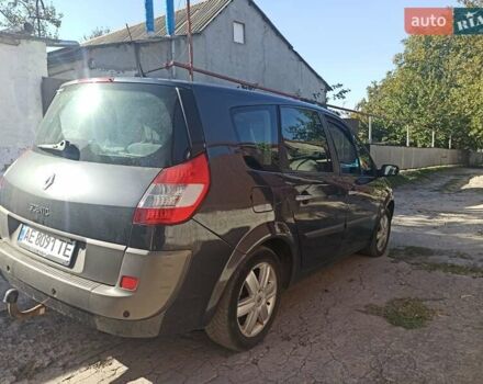 Сірий Рено Гранд Сценік, об'ємом двигуна 2 л та пробігом 230 тис. км за 7100 $, фото 3 на Automoto.ua