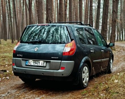 Серый Рено Гранд Сценик, объемом двигателя 1.9 л и пробегом 300 тыс. км за 4800 $, фото 4 на Automoto.ua