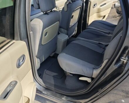 Серый Рено Гранд Сценик, объемом двигателя 2 л и пробегом 317 тыс. км за 6200 $, фото 22 на Automoto.ua