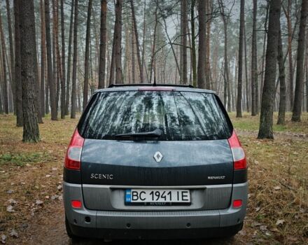 Серый Рено Гранд Сценик, объемом двигателя 1.9 л и пробегом 300 тыс. км за 4800 $, фото 3 на Automoto.ua