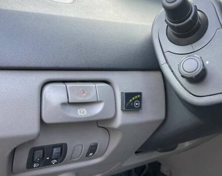 Сірий Рено Гранд Сценік, об'ємом двигуна 2 л та пробігом 310 тис. км за 6000 $, фото 41 на Automoto.ua