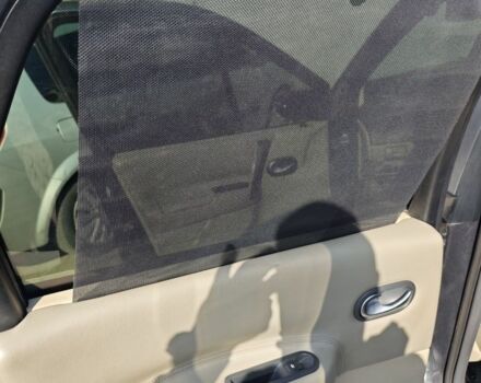 Серый Рено Гранд Сценик, объемом двигателя 2 л и пробегом 317 тыс. км за 6200 $, фото 10 на Automoto.ua