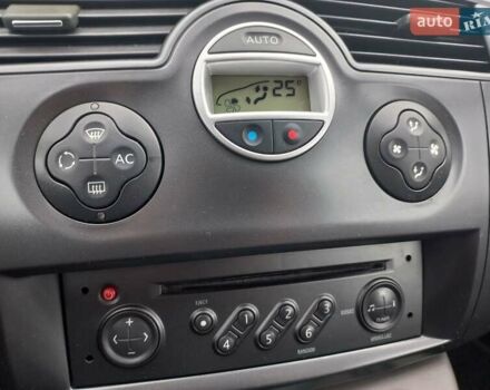 Серый Рено Гранд Сценик, объемом двигателя 1.6 л и пробегом 160 тыс. км за 4950 $, фото 93 на Automoto.ua