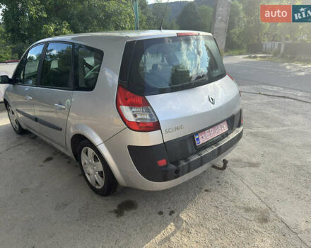 Серый Рено Гранд Сценик, объемом двигателя 2 л и пробегом 250 тыс. км за 5400 $, фото 1 на Automoto.ua