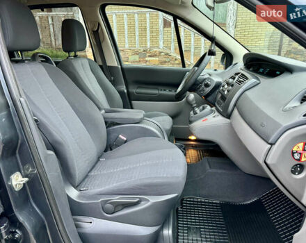 Серый Рено Гранд Сценик, объемом двигателя 1.6 л и пробегом 188 тыс. км за 6200 $, фото 37 на Automoto.ua