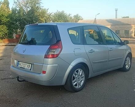 Серый Рено Гранд Сценик, объемом двигателя 1.9 л и пробегом 300 тыс. км за 4700 $, фото 6 на Automoto.ua