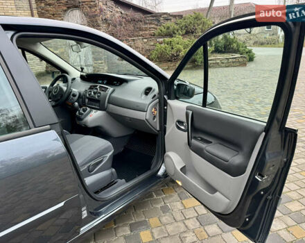 Серый Рено Гранд Сценик, объемом двигателя 1.6 л и пробегом 188 тыс. км за 6200 $, фото 36 на Automoto.ua