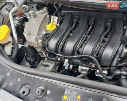 Серый Рено Гранд Сценик, объемом двигателя 1.6 л и пробегом 160 тыс. км за 4950 $, фото 97 на Automoto.ua