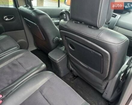 Серый Рено Гранд Сценик, объемом двигателя 1.6 л и пробегом 160 тыс. км за 4950 $, фото 72 на Automoto.ua