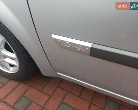 Серый Рено Гранд Сценик, объемом двигателя 1.6 л и пробегом 160 тыс. км за 4950 $, фото 45 на Automoto.ua