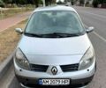 Серый Рено Гранд Сценик, объемом двигателя 2 л и пробегом 70 тыс. км за 4300 $, фото 4 на Automoto.ua