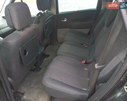 Серый Рено Гранд Сценик, объемом двигателя 2 л и пробегом 215 тыс. км за 4900 $, фото 17 на Automoto.ua