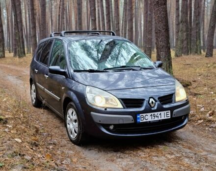 Серый Рено Гранд Сценик, объемом двигателя 1.9 л и пробегом 300 тыс. км за 4800 $, фото 5 на Automoto.ua