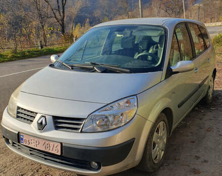 Серый Рено Гранд Сценик, объемом двигателя 2 л и пробегом 250 тыс. км за 5400 $, фото 10 на Automoto.ua