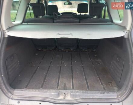 Серый Рено Гранд Сценик, объемом двигателя 2 л и пробегом 215 тыс. км за 4900 $, фото 15 на Automoto.ua