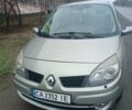 Серый Рено Гранд Сценик, объемом двигателя 1.6 л и пробегом 237 тыс. км за 4800 $, фото 1 на Automoto.ua