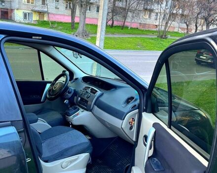 Серый Рено Гранд Сценик, объемом двигателя 1.9 л и пробегом 400 тыс. км за 5800 $, фото 1 на Automoto.ua