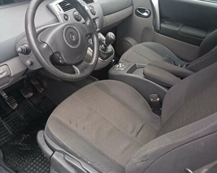 Серый Рено Гранд Сценик, объемом двигателя 1.6 л и пробегом 237 тыс. км за 4800 $, фото 1 на Automoto.ua