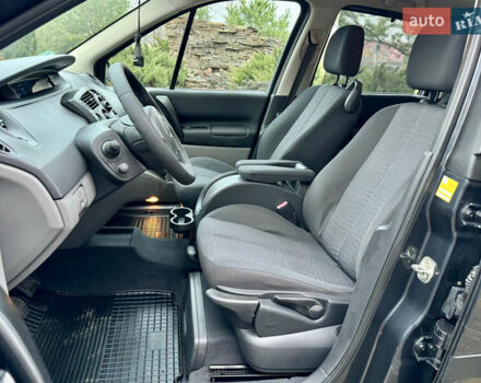 Серый Рено Гранд Сценик, объемом двигателя 1.6 л и пробегом 188 тыс. км за 6200 $, фото 24 на Automoto.ua