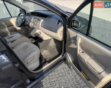 Сірий Рено Гранд Сценік, об'ємом двигуна 1.6 л та пробігом 224 тис. км за 4800 $, фото 15 на Automoto.ua