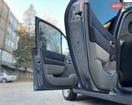 Серый Рено Гранд Сценик, объемом двигателя 1.5 л и пробегом 300 тыс. км за 3950 $, фото 15 на Automoto.ua