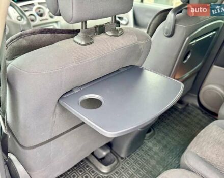 Серый Рено Гранд Сценик, объемом двигателя 1.9 л и пробегом 247 тыс. км за 6400 $, фото 43 на Automoto.ua