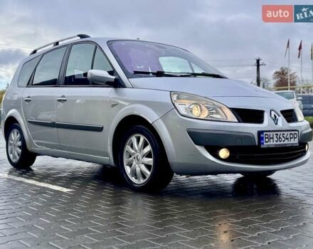 Серый Рено Гранд Сценик, объемом двигателя 1.9 л и пробегом 247 тыс. км за 6400 $, фото 2 на Automoto.ua