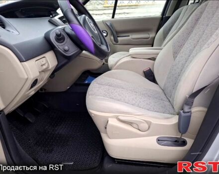 Серый Рено Гранд Сценик, объемом двигателя 1.5 л и пробегом 345 тыс. км за 4950 $, фото 5 на Automoto.ua