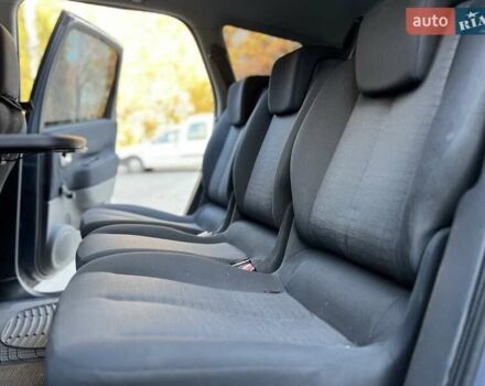 Серый Рено Гранд Сценик, объемом двигателя 1.46 л и пробегом 300 тыс. км за 4450 $, фото 38 на Automoto.ua