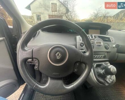 Сірий Рено Гранд Сценік, об'ємом двигуна 2 л та пробігом 208 тис. км за 5700 $, фото 22 на Automoto.ua