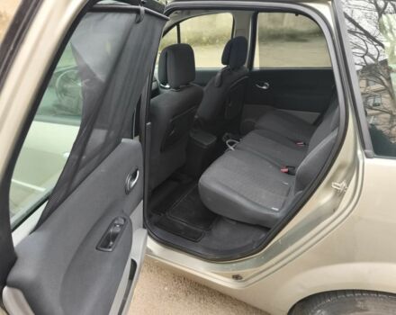 Серый Рено Гранд Сценик, объемом двигателя 1 л и пробегом 195 тыс. км за 5800 $, фото 7 на Automoto.ua