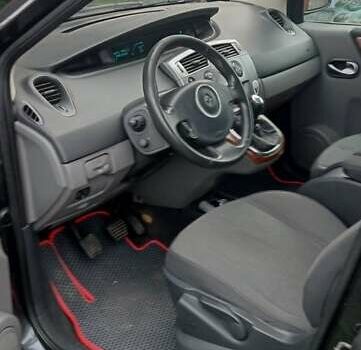 Серый Рено Гранд Сценик, объемом двигателя 1.6 л и пробегом 245 тыс. км за 5300 $, фото 4 на Automoto.ua