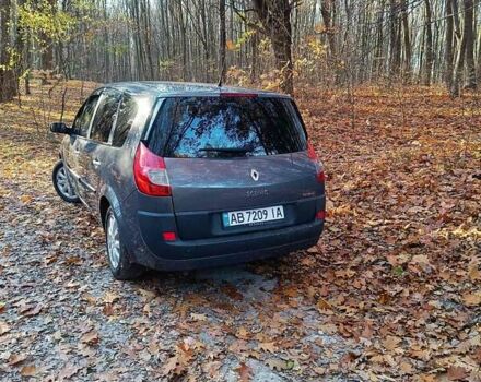 Серый Рено Гранд Сценик, объемом двигателя 1.6 л и пробегом 354 тыс. км за 4900 $, фото 7 на Automoto.ua