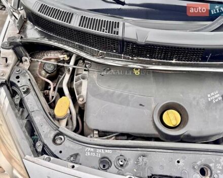 Серый Рено Гранд Сценик, объемом двигателя 1.9 л и пробегом 247 тыс. км за 6400 $, фото 60 на Automoto.ua