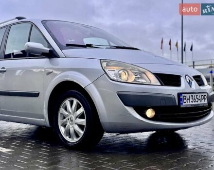 Серый Рено Гранд Сценик, объемом двигателя 1.9 л и пробегом 247 тыс. км за 6400 $, фото 4 на Automoto.ua