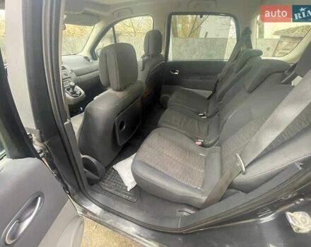 Сірий Рено Гранд Сценік, об'ємом двигуна 2 л та пробігом 208 тис. км за 5700 $, фото 25 на Automoto.ua