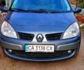 Серый Рено Гранд Сценик, объемом двигателя 1.9 л и пробегом 214 тыс. км за 5700 $, фото 1 на Automoto.ua