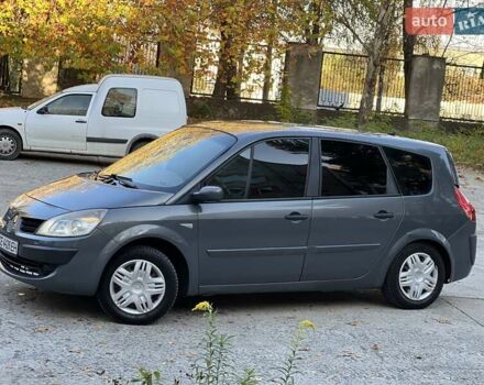 Серый Рено Гранд Сценик, объемом двигателя 1.5 л и пробегом 300 тыс. км за 3950 $, фото 2 на Automoto.ua