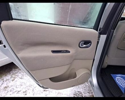 Серый Рено Гранд Сценик, объемом двигателя 1.5 л и пробегом 345 тыс. км за 4950 $, фото 4 на Automoto.ua