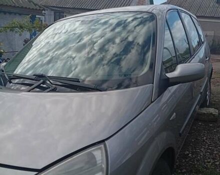 Серый Рено Гранд Сценик, объемом двигателя 1.5 л и пробегом 450 тыс. км за 3000 $, фото 3 на Automoto.ua