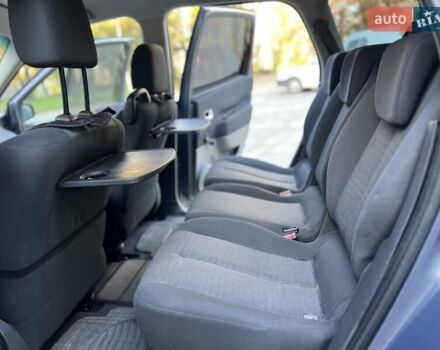 Серый Рено Гранд Сценик, объемом двигателя 1.46 л и пробегом 300 тыс. км за 4450 $, фото 37 на Automoto.ua