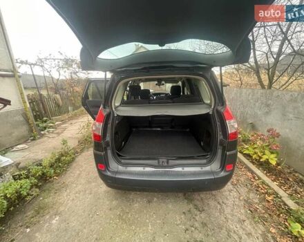 Сірий Рено Гранд Сценік, об'ємом двигуна 2 л та пробігом 208 тис. км за 5700 $, фото 31 на Automoto.ua