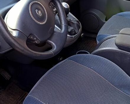 Серый Рено Гранд Сценик, объемом двигателя 1.9 л и пробегом 214 тыс. км за 5700 $, фото 3 на Automoto.ua