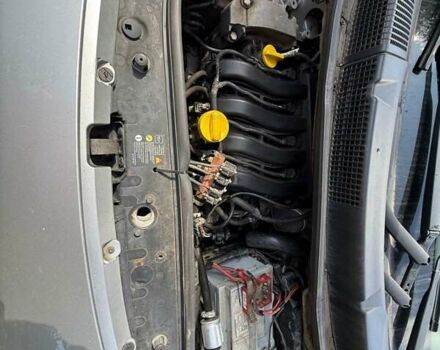 Серый Рено Гранд Сценик, объемом двигателя 1.6 л и пробегом 152 тыс. км за 6500 $, фото 11 на Automoto.ua