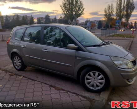 Рено Гранд Сценик 2007 в Дружковке на Automoto.ua Серый Рено Гранд Сценик, объемом двигателя 1.5 л и пробегом 320 тыс. км за 5800 $, фото 2 на Automoto.ua